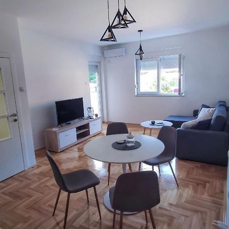 Apartman Vukovic 特雷比涅 外观 照片