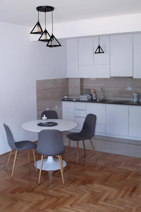 Apartman Vukovic 特雷比涅 外观 照片