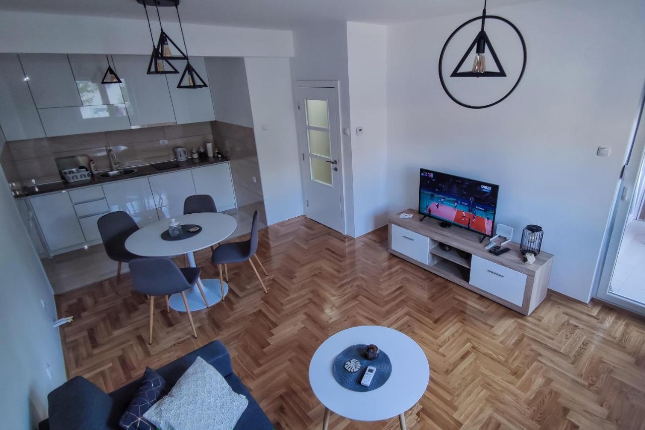 Apartman Vukovic 特雷比涅 外观 照片