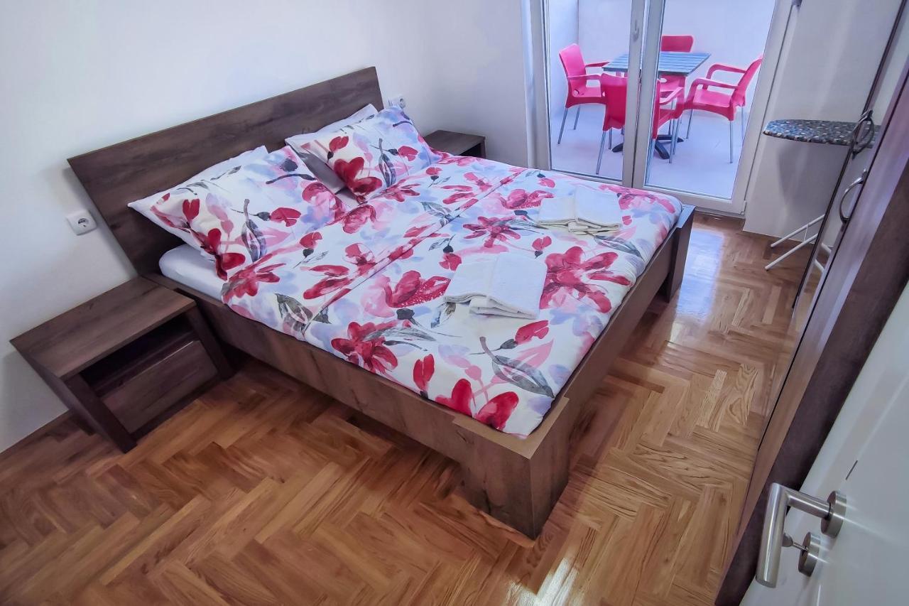 Apartman Vukovic 特雷比涅 外观 照片