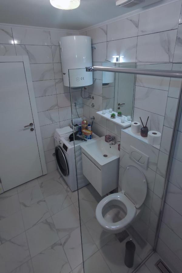 Apartman Vukovic 特雷比涅 外观 照片